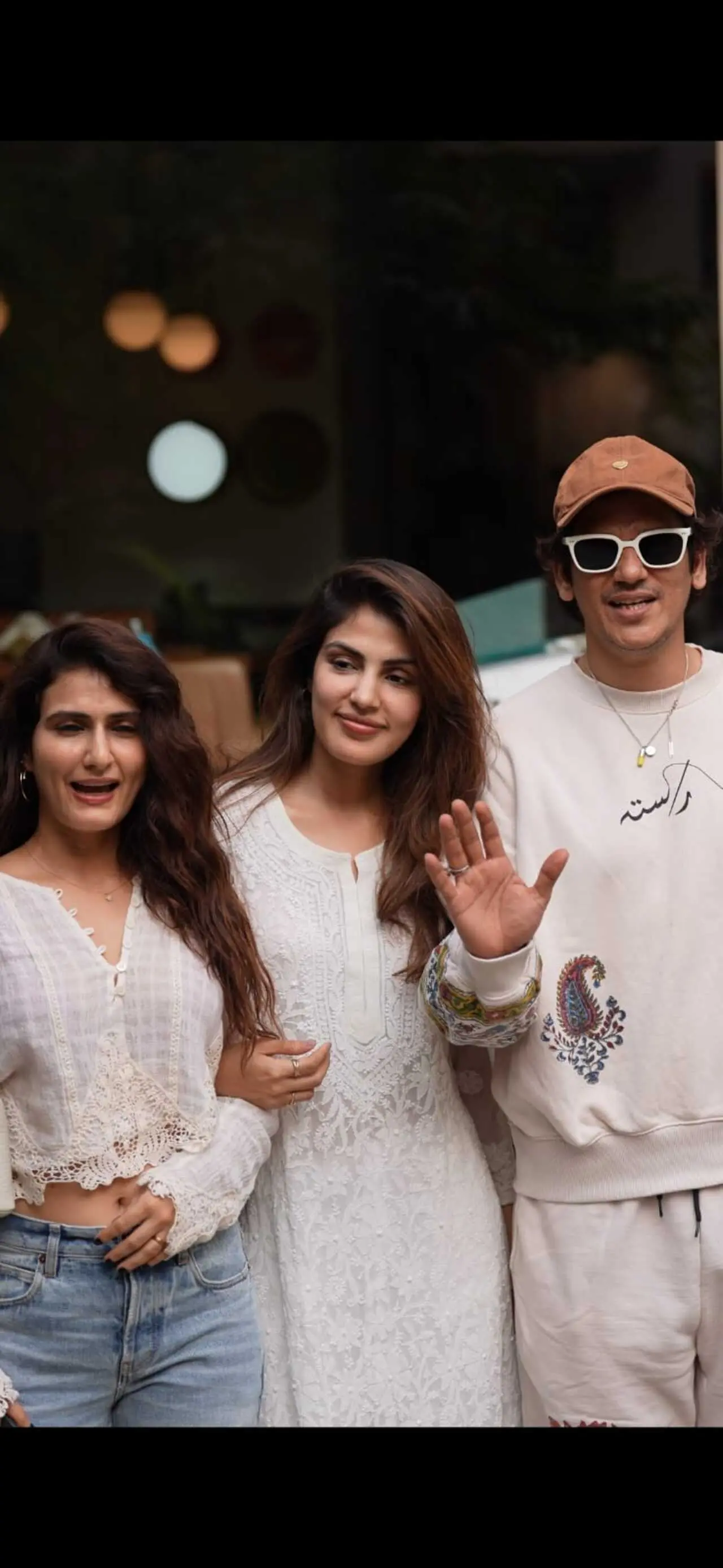 Fatima Sana Shaikh, Rhea Chakraborty and Vijay Varma were spotted twinning in white at a restaurant outing. The trio kept it effortlessly stylish.